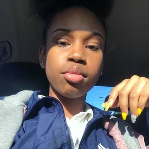 Meet your Posher, Myra